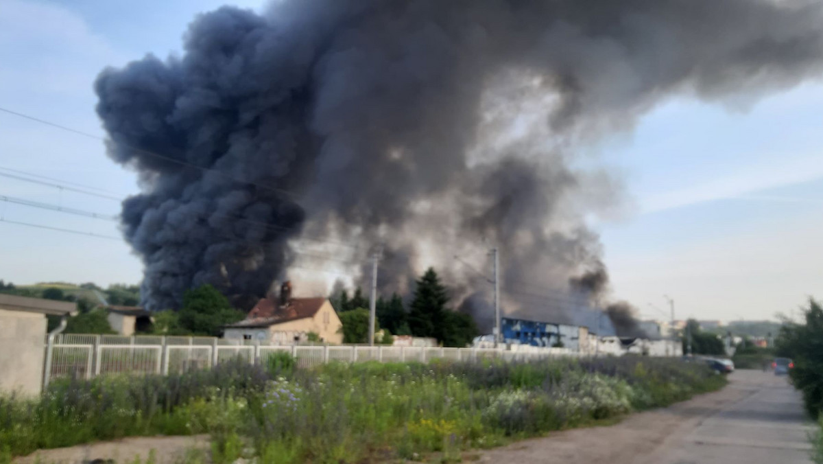 Gdańsk: wielki pożar hali produkcyjnej