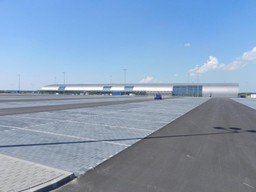 Port Lotniczy Modlin ożywia okolicę. Struzik: powstają małe firmy, parkingi, hotele, hoteliki