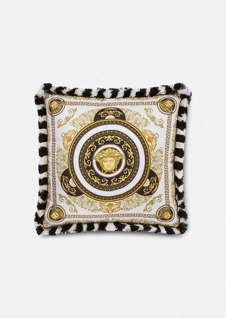 Madusa-Kissen in Gold, Schwarz und Weiss mit Fransen von Versace Home für 345 Franken.