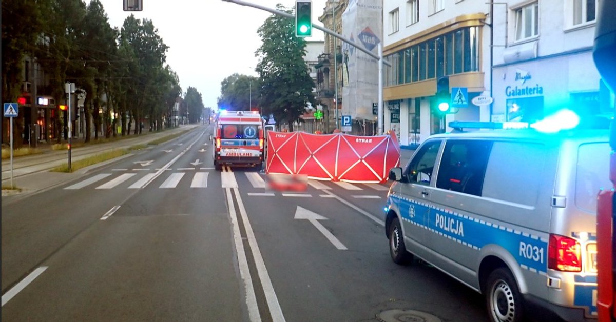 Un conductor ebrio atropelló a una persona tirada en el borde de la carretera.  el hombre murio