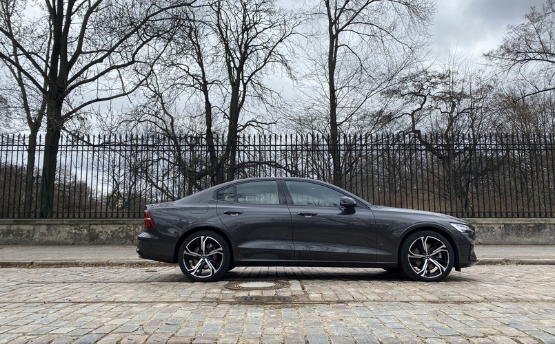 Volvo S60 B4: test