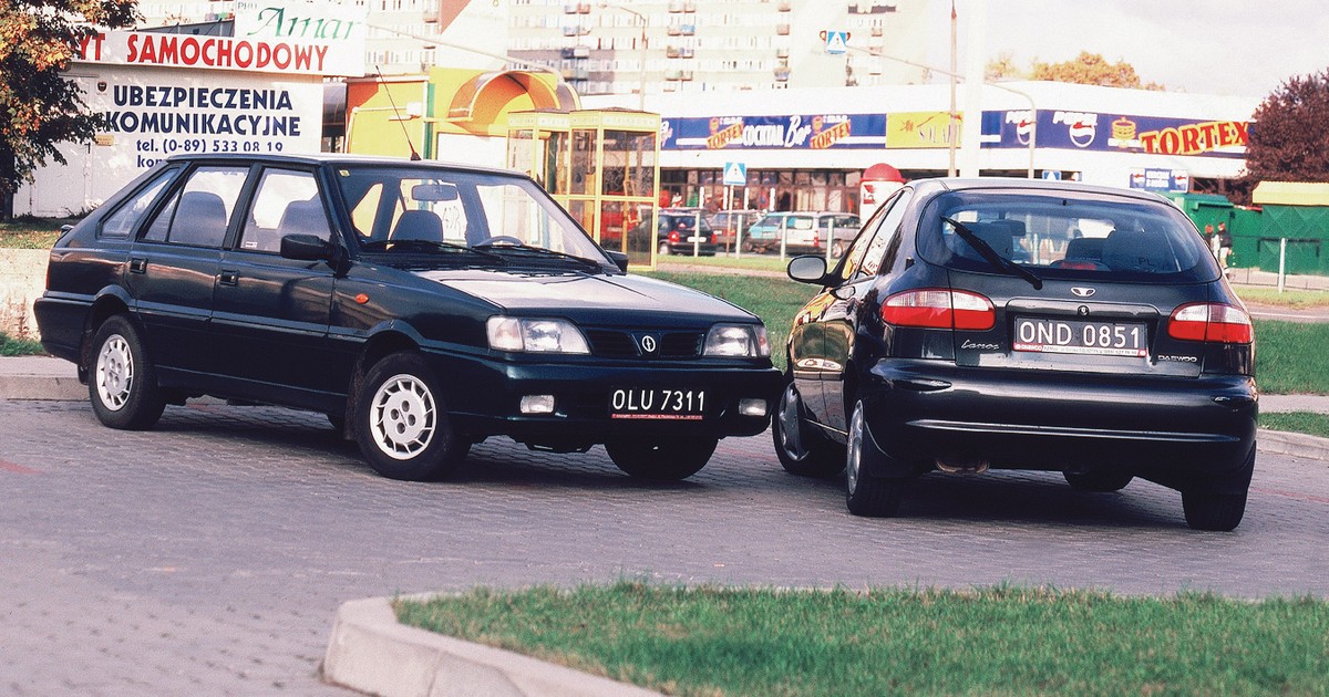 Czarne tablice rejestracyjne rozpoznasz skąd pochodziły