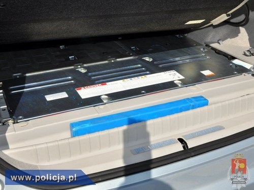 Hybrydowa Toyota na silniku elektrycznym przejedzie 20 km