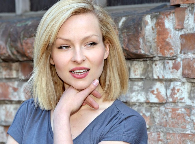 Marieta Żukowska jako przebiegła materialistka Aleksandra Duszyńska w serialu 'Majka'