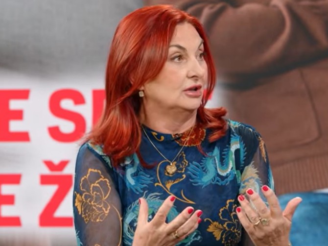 Ja sam kardiolog sa 40 godina iskustva i nikada ne bih kupila paradajz u flaši