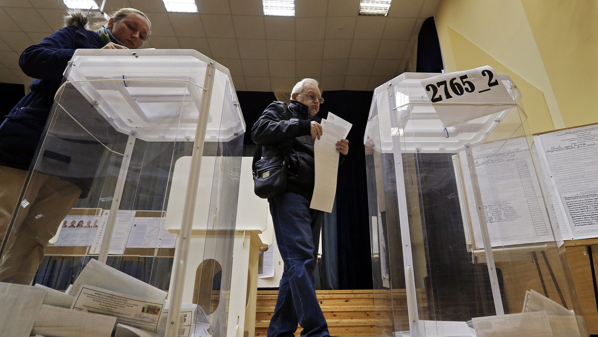 Opozycyjna rosyjska partia Jabłoko ostrzegła, że w Kraju Ałtajskim możliwe są fałszerstwa w trwających wyborach do Dumy Państwowej, niższej izby parlamentu Rosji. Szefowa Centralnej Komisji Wyborczej (CKW) zapowiedziała wyjaśnienie tych doniesień.