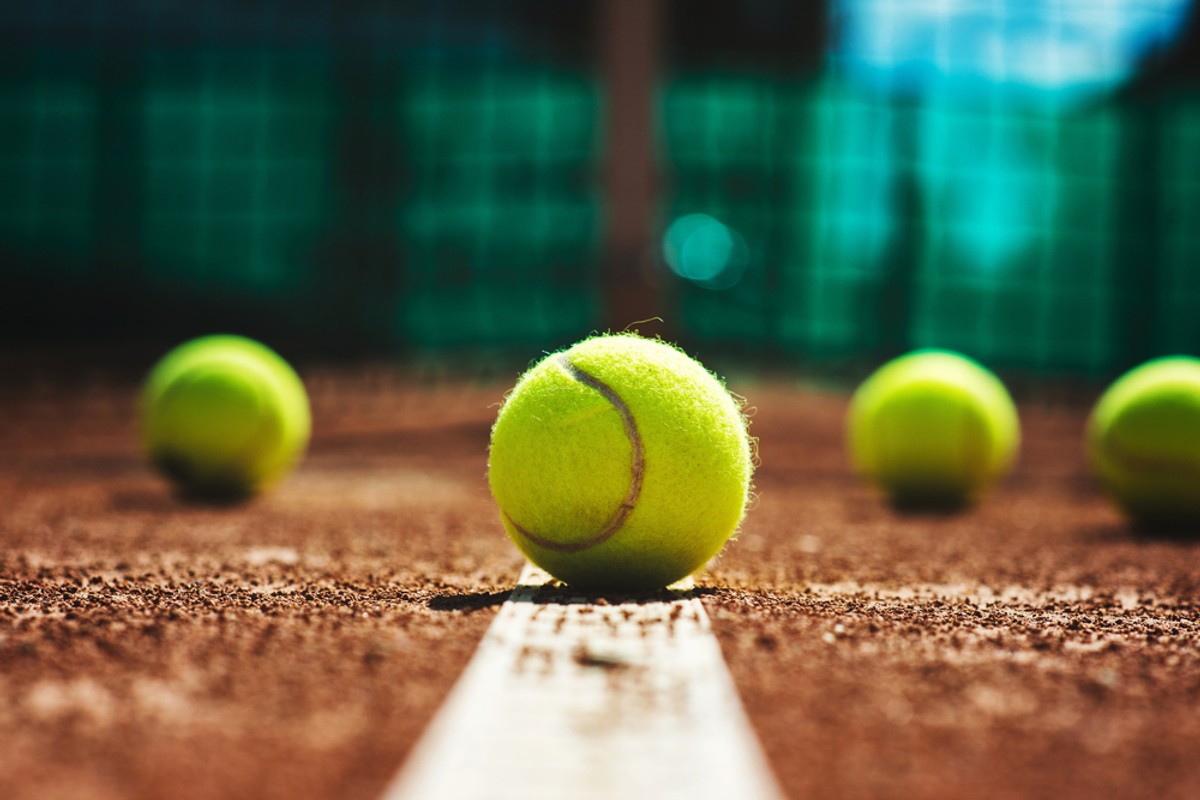 Tenis