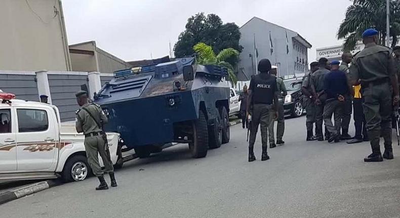 Police officers seal off venue of PDP convention in Rivers State