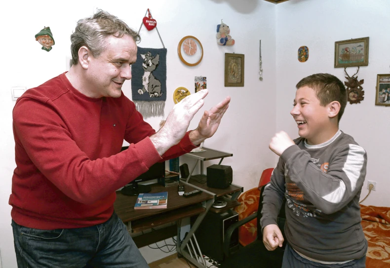  Bez rukavica: Urednik Perović i Rade