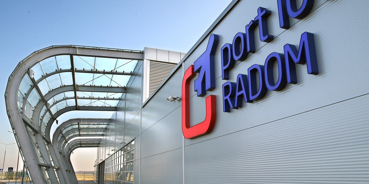 Port lotniczy w Radomiu - z badania przeprowadzonego na zlecenie przewoźnika Enter Air wynika, że jedynie co dwudziesty pasażer brałby pod uwagę latanie właśnie stamtąd.