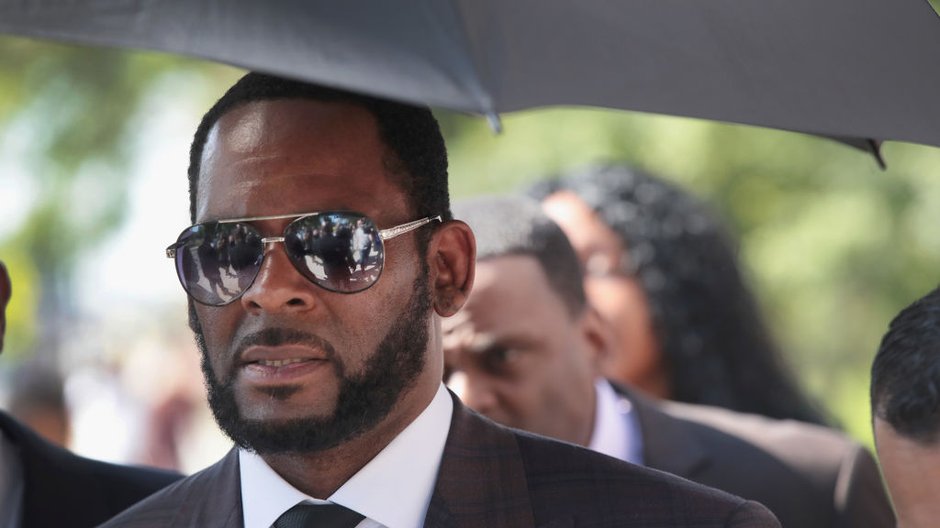 R. Kelly uznany winnym wszystkich postawionych mu zarzutów