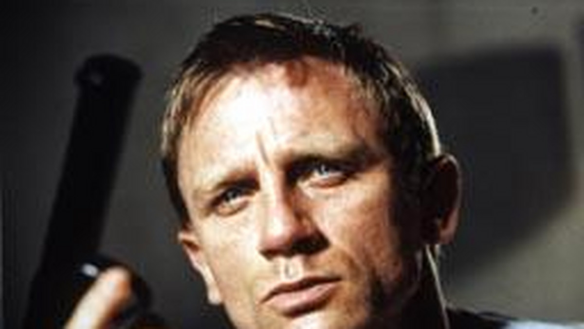 Daniel Craig nie ma szczęścia do postaci Jamesa Bonda - po raz kolejny stał się obiektem żartów: tym razem okazało się, że nie potrafi grać w pokera, który