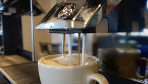 Beliebte Kaffeevollautomaten ab 250 Euro im Vergleich