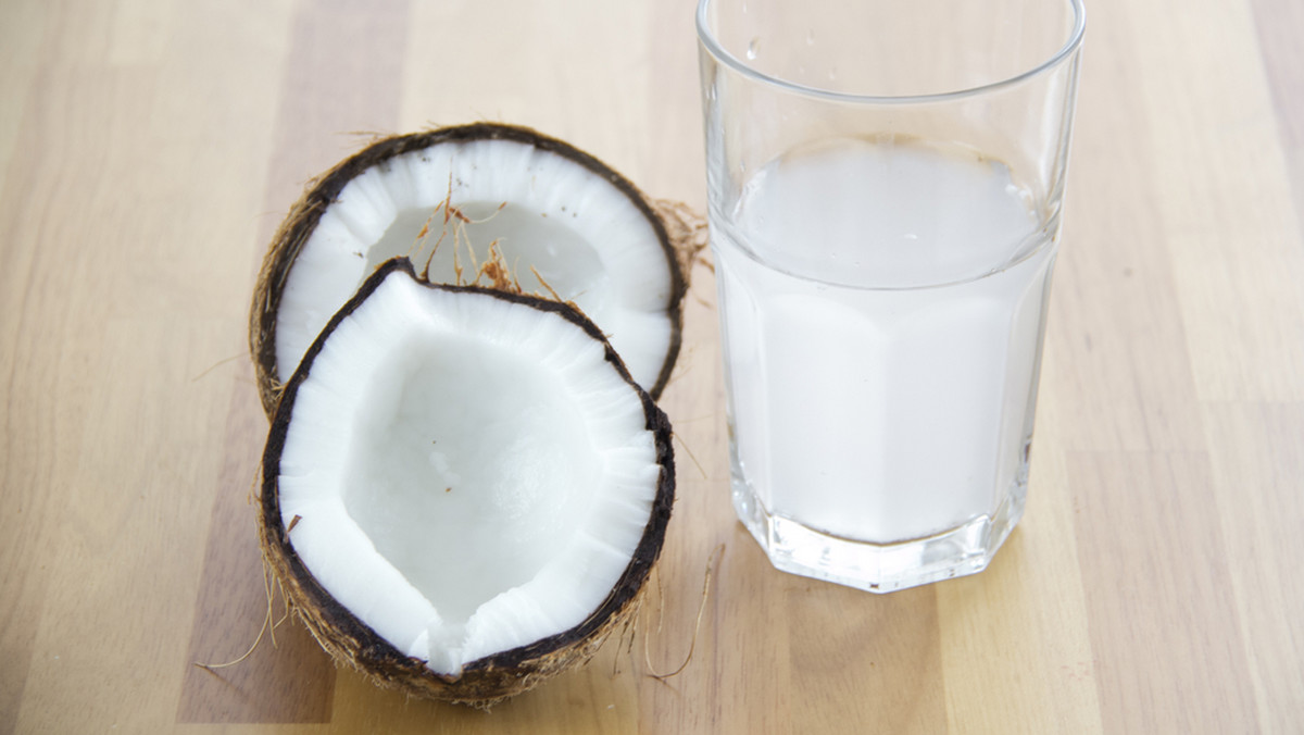 5 zdrowotnych właściwości wody kokosowej