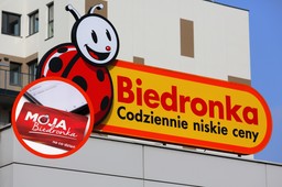 biedronka zmienia zasady promocji np. tylko 11 kwietnia. sama karta moja biedronka może nie wystarczyć