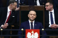 Katarzyna Kasia: prezydent i prezes NBP tłumaczą, jak wydać kasę ze świnki