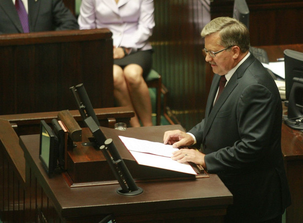 Polacy oceniają prezydenta. Generalnie jest dobrze, ale...