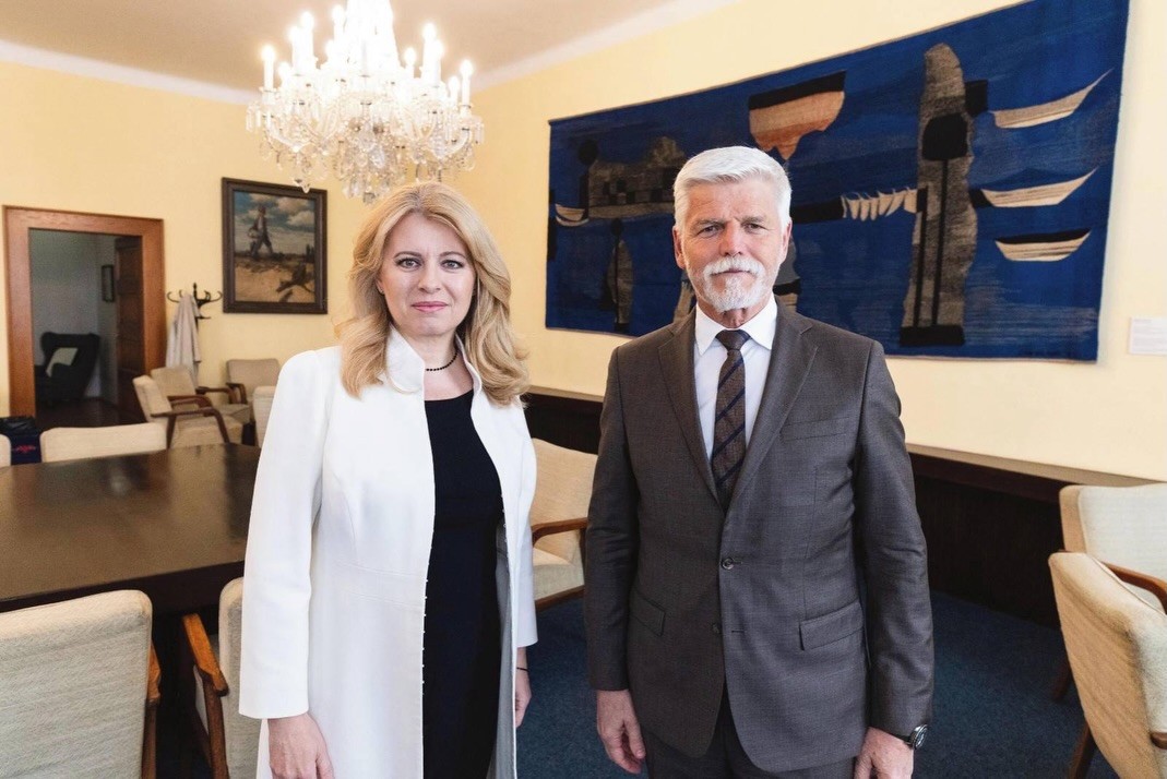 Bývalá prezidentka Zuzana Čaputová a český prezident Petr Pavel.
