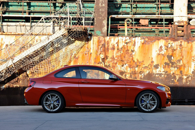 BMW M235i