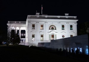 Bela kuća, novogodišnji ukrasi