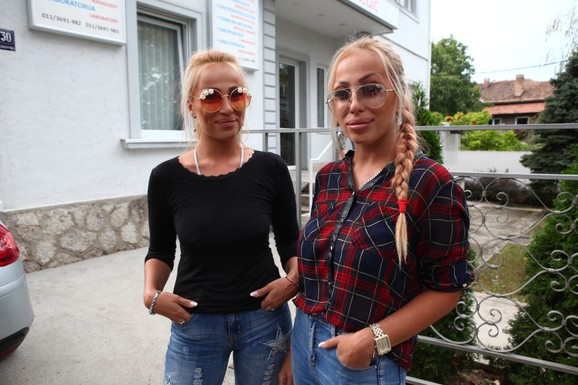 (FOTO) TRUDNA NAŠA POZNATA VODITELJKA Prva slika stomaka do zuba: Krila od javnosti drugo stanje, a sad pljušte čestitke