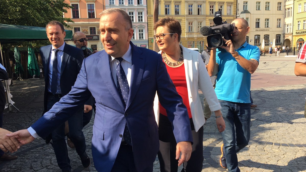 Kazimierz Michał Ujazdowski nie jest już kandydatem PO na prezydenta Wrocławia. Na początku sierpnia wspólnego kandydata PO i Nowoczesnej ma wskazać Nowoczesna.