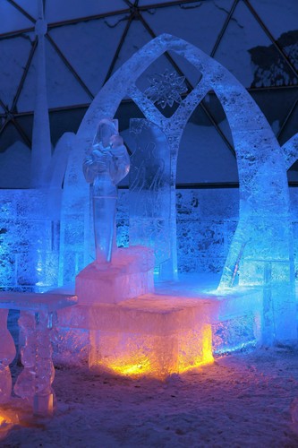 Lodowa kaplica w Tatrach, w słowackiej miejscowości Hrebeniok