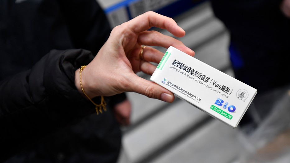 Jövő héttől lehet oltani a Sinopharm vakcinájábal / Fotü: MTI Mónus Márton