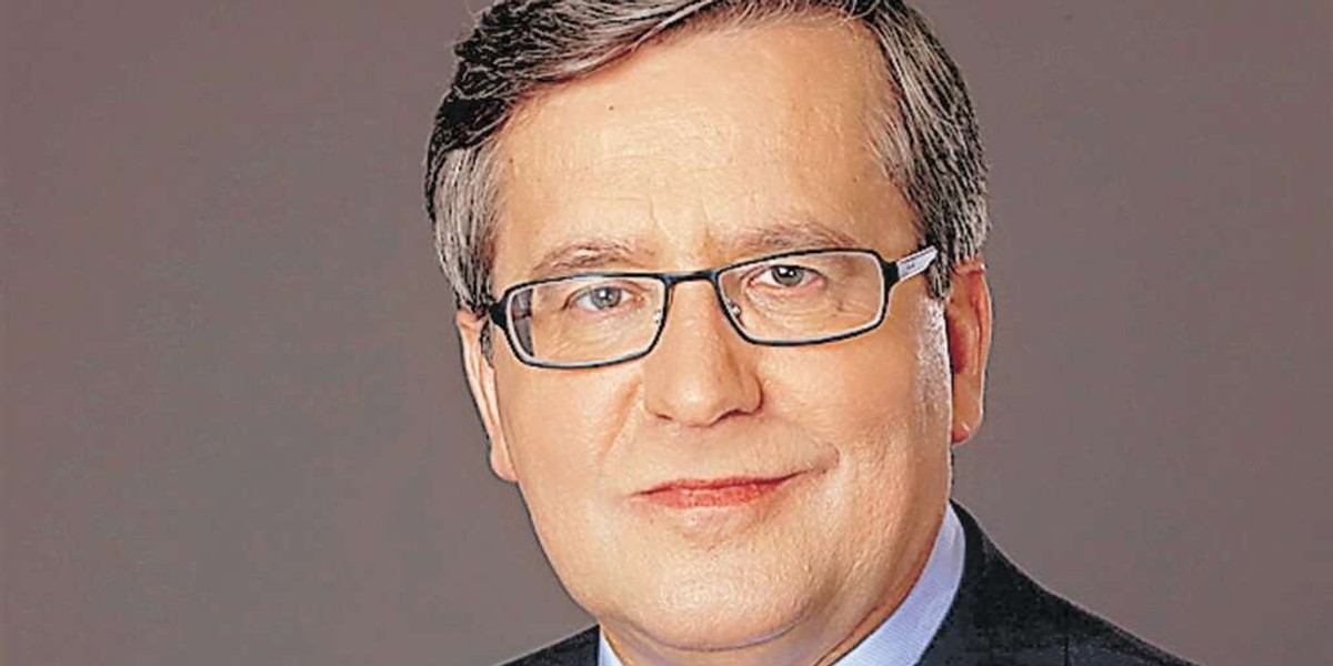 Komorowski bez wąsów! Żona kazała mu zgolić