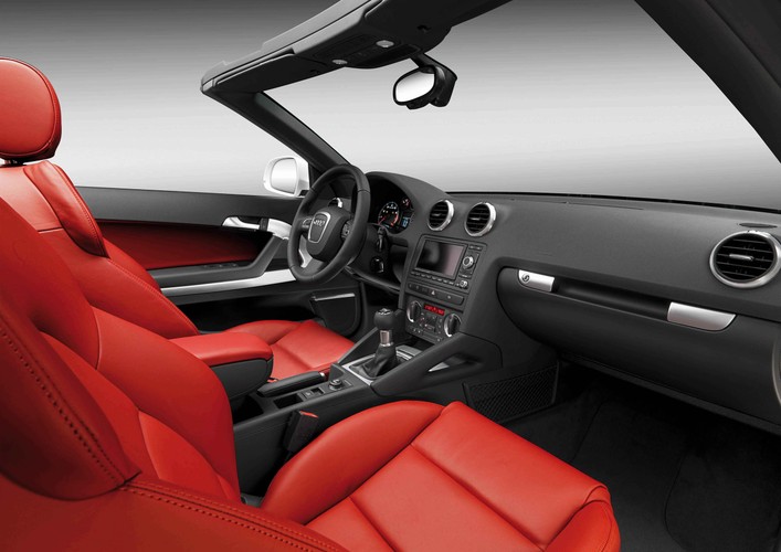 W środku luksusowa skóra i multimedialne zabawki