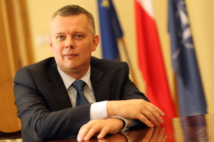 Siemoniak musi się tłumaczyć