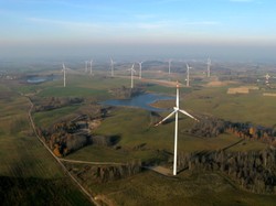 Ministerstwo klimatu określiło nowy poziom obowiązku OZE na 2025 rok. Producentów zielonej energii czekają dramatyczne zmiany