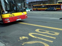 Warszawskie autobusy reklamują środki poronne