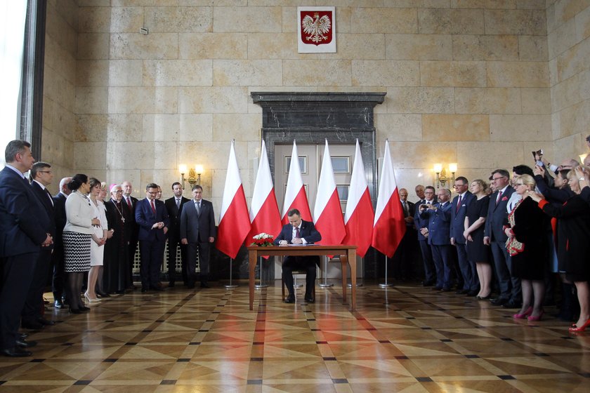 Andrzej Duda podpisał ustawę metropolitalną