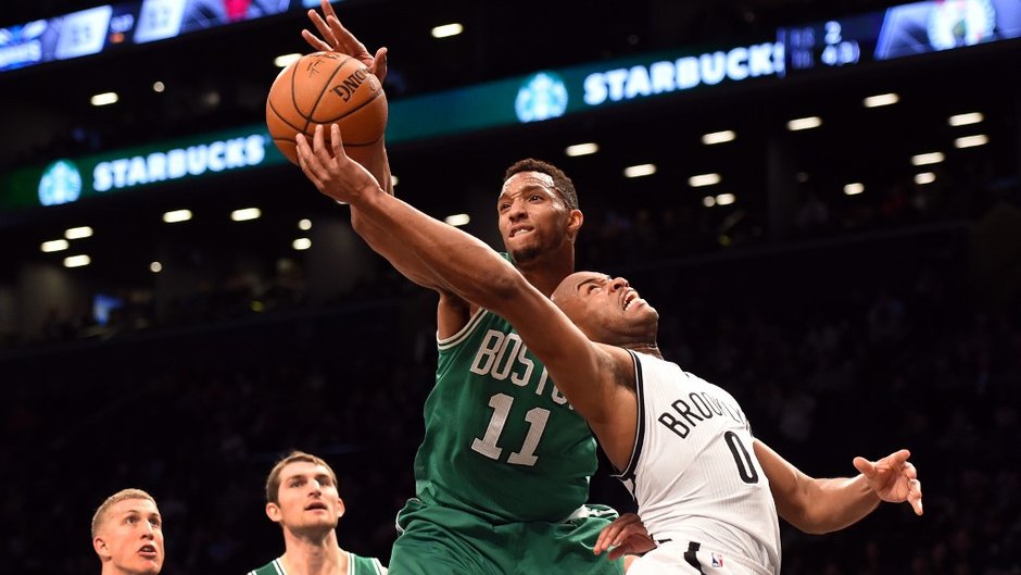 Evan Turner (po lewej) jeszcze jako gracz Bostonu