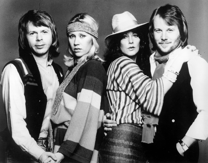 Anni-Frid Lyngstad z pozostałymi członkami grupy ABBA