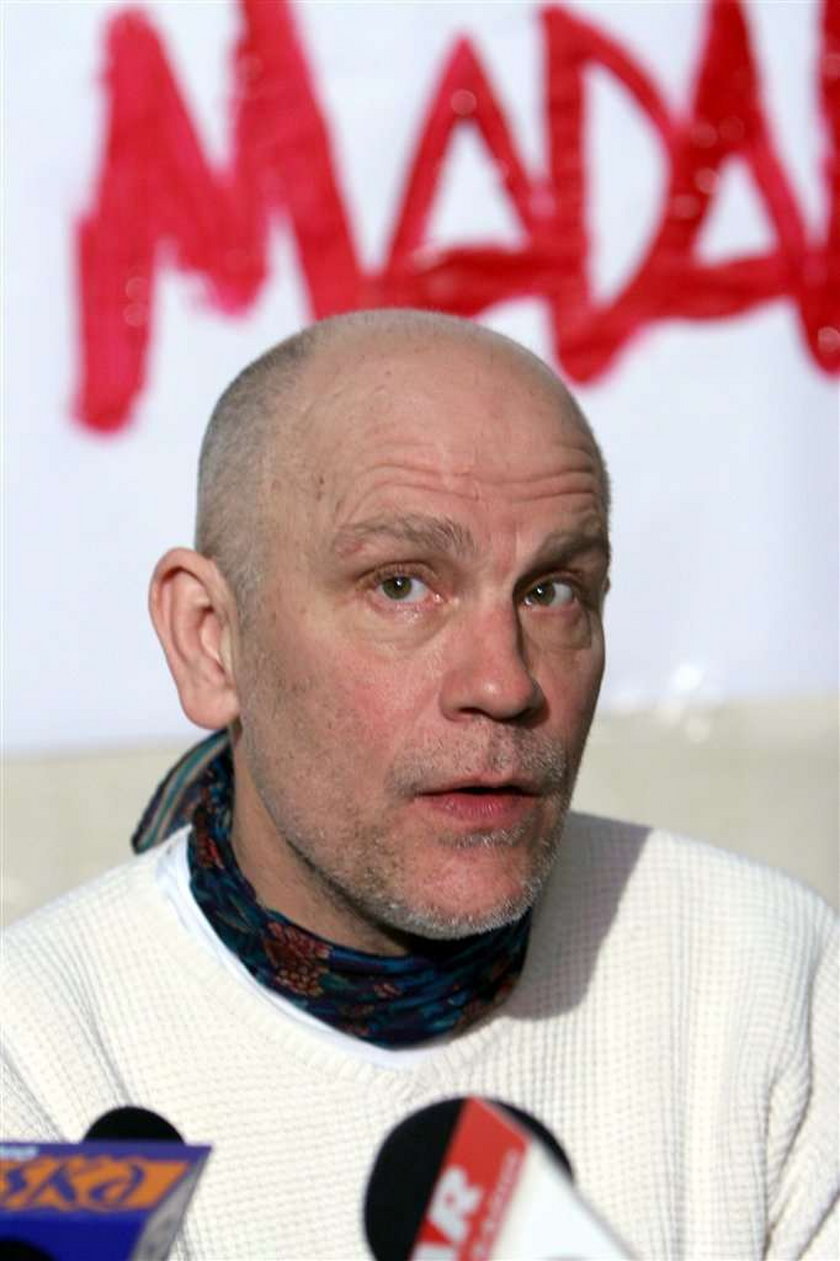 Malkovich okradziony, nie przyleci do Polski?