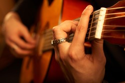 Były muzyk Korna publikuje na Facebooku