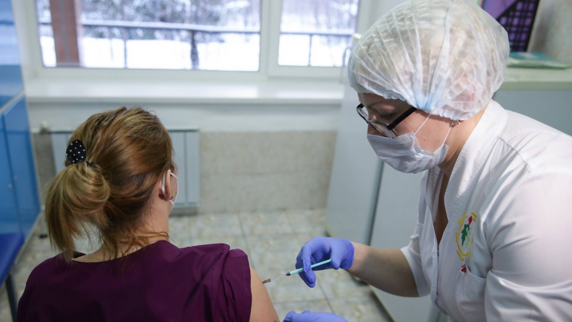 Srbi odustali od ruske vakcine čim su čuli čega će sve morati da se zbog nje odreknu