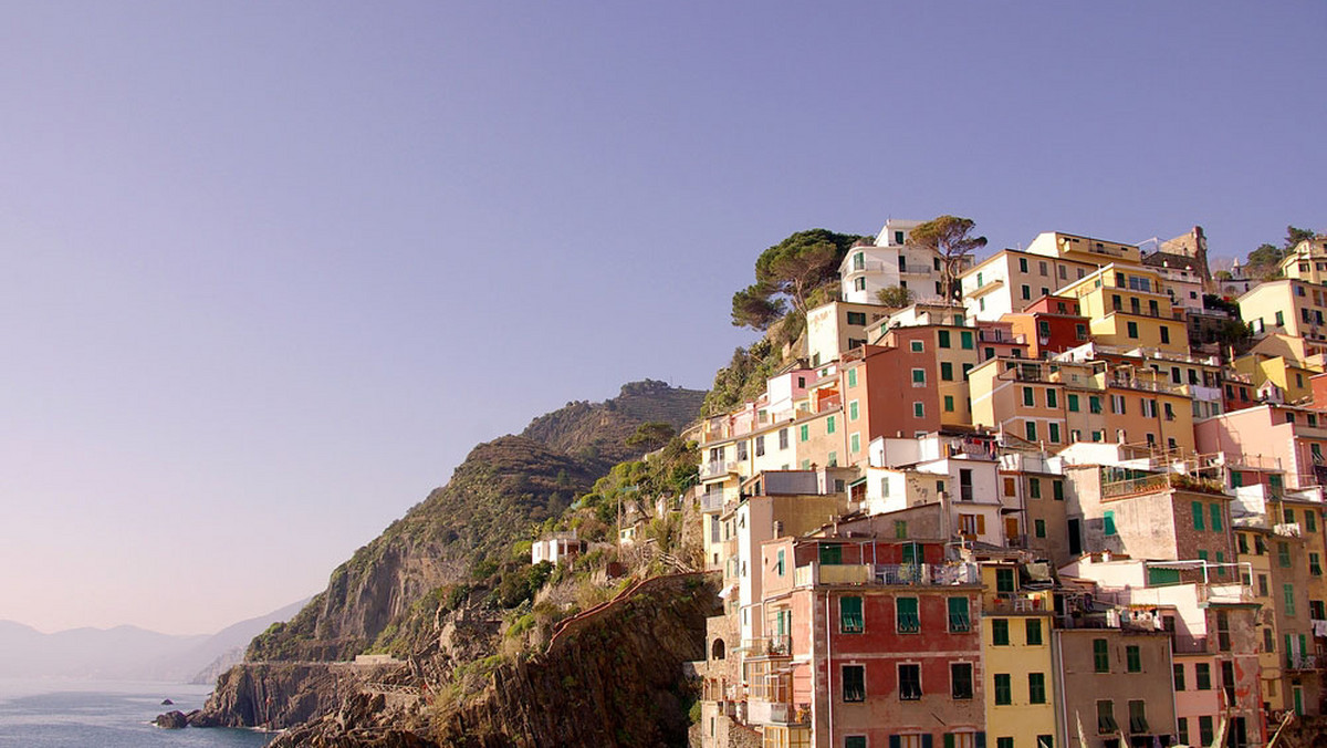 Dawno minęły już czasy, kiedy turysta w Cinque Terre mógł rozkoszować się samotnością. Włoska Riwiera Liguryjska stała się bardzo popularna.