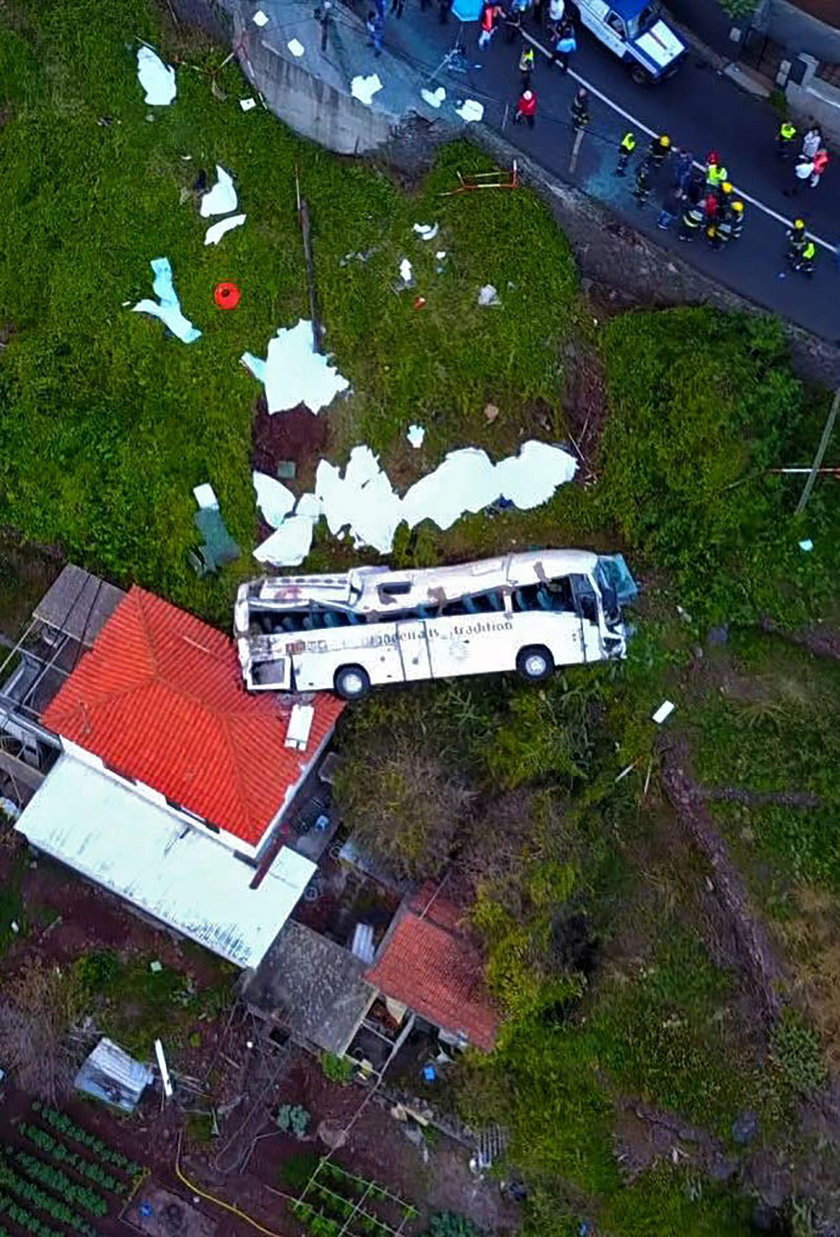 Wypadek autobusu pełnego turystów na Mvaderze. Są zabici i ranni