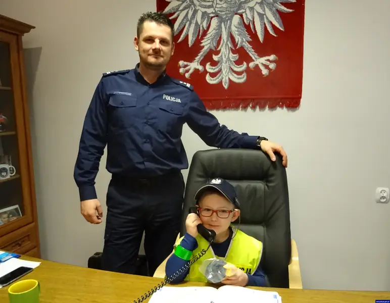 Maciek z komendantem piskiej policji