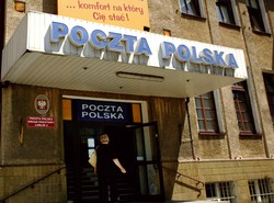 Poczta Polska tnie etaty na potęgę