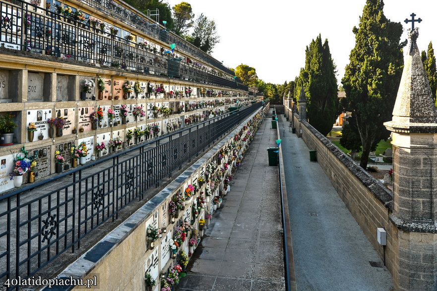 Cmentarz Cimitero Di Montalbo, San Marino