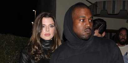 Kanye West i Julia Fox całują się na oczach paparazzi! Znalazł pocieszenie w ramionach pięknej aktorki