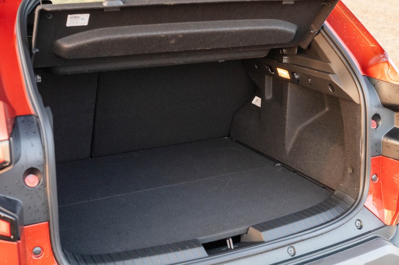 Dacia Duster hybrid 155