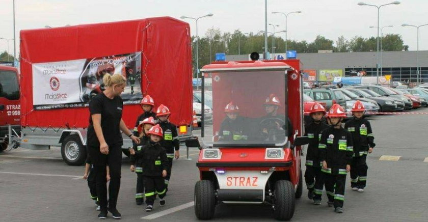 Złodziej okradł strażaków