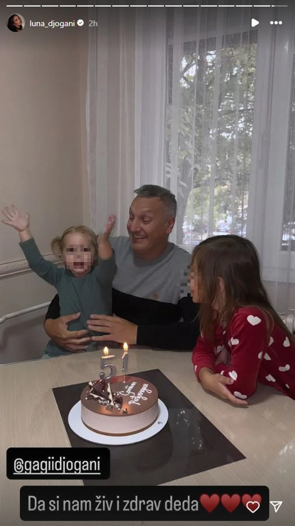 Luna Đogani, objava