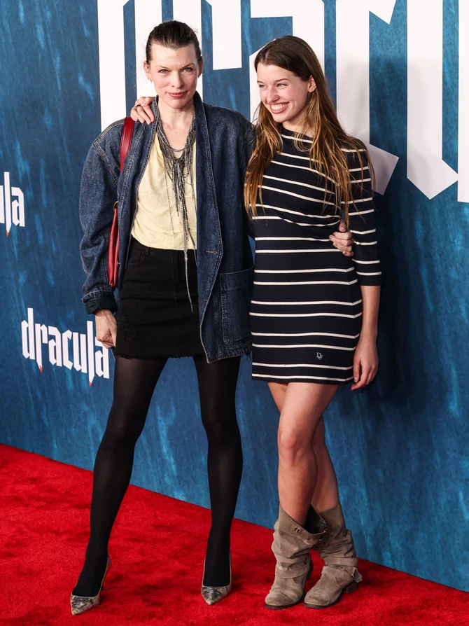 Mila Jovović sa najstarijom ćerkom