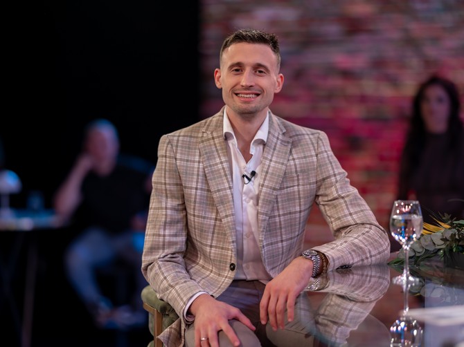Aleksa Avramović voli lovačke šnicle i jagnjeće pečenje